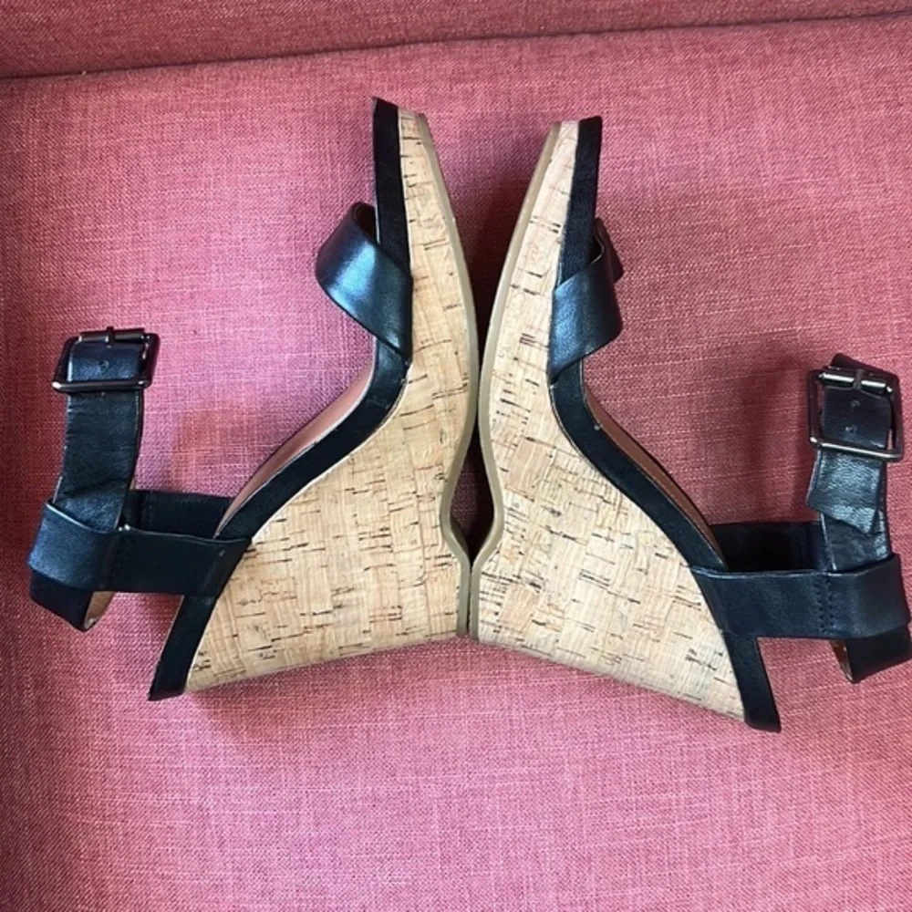 CALVIN KLEIN‎ WOMENS BLACK WEDGE SANDALS SIZE 8 1/2 - Picture 3 of 10